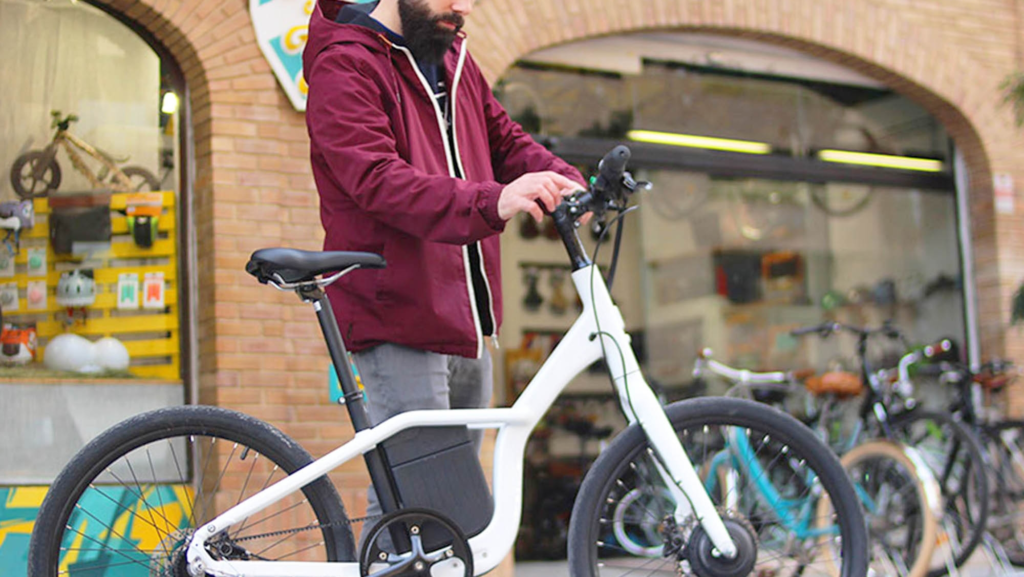Las recomendaciones de la OCU para no equivocarse a la hora de elegir una bicicleta eléctrica