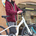 Las recomendaciones de la OCU para no equivocarse a la hora de elegir una bicicleta eléctrica