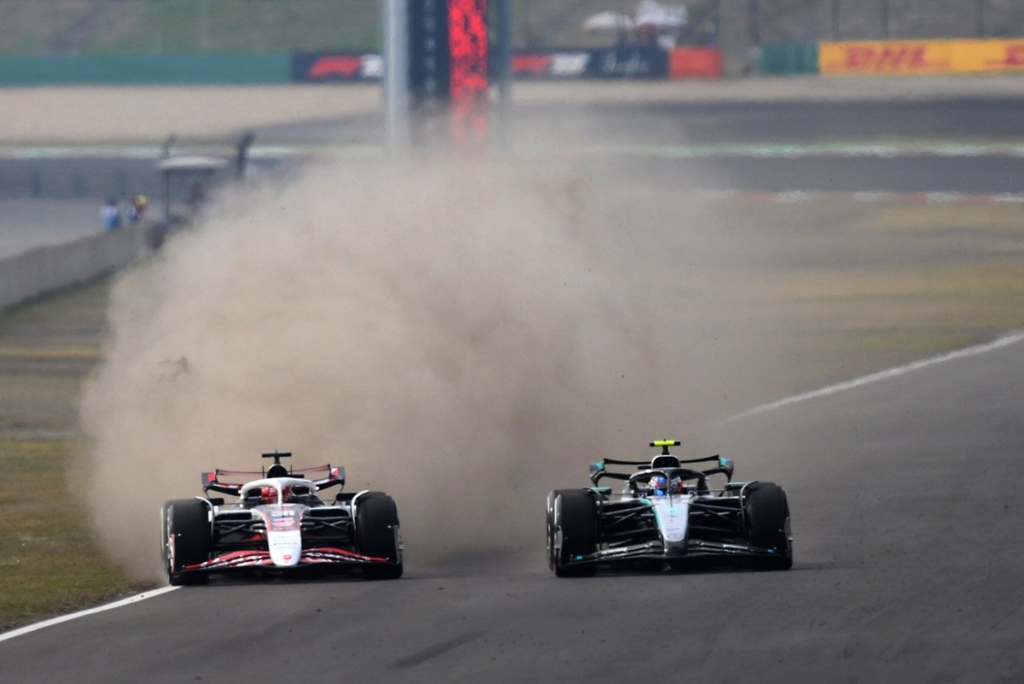 #Deportes: Cómo Antonelli fue el “Piloto del Día” en China con los daños en su F1 #F1
