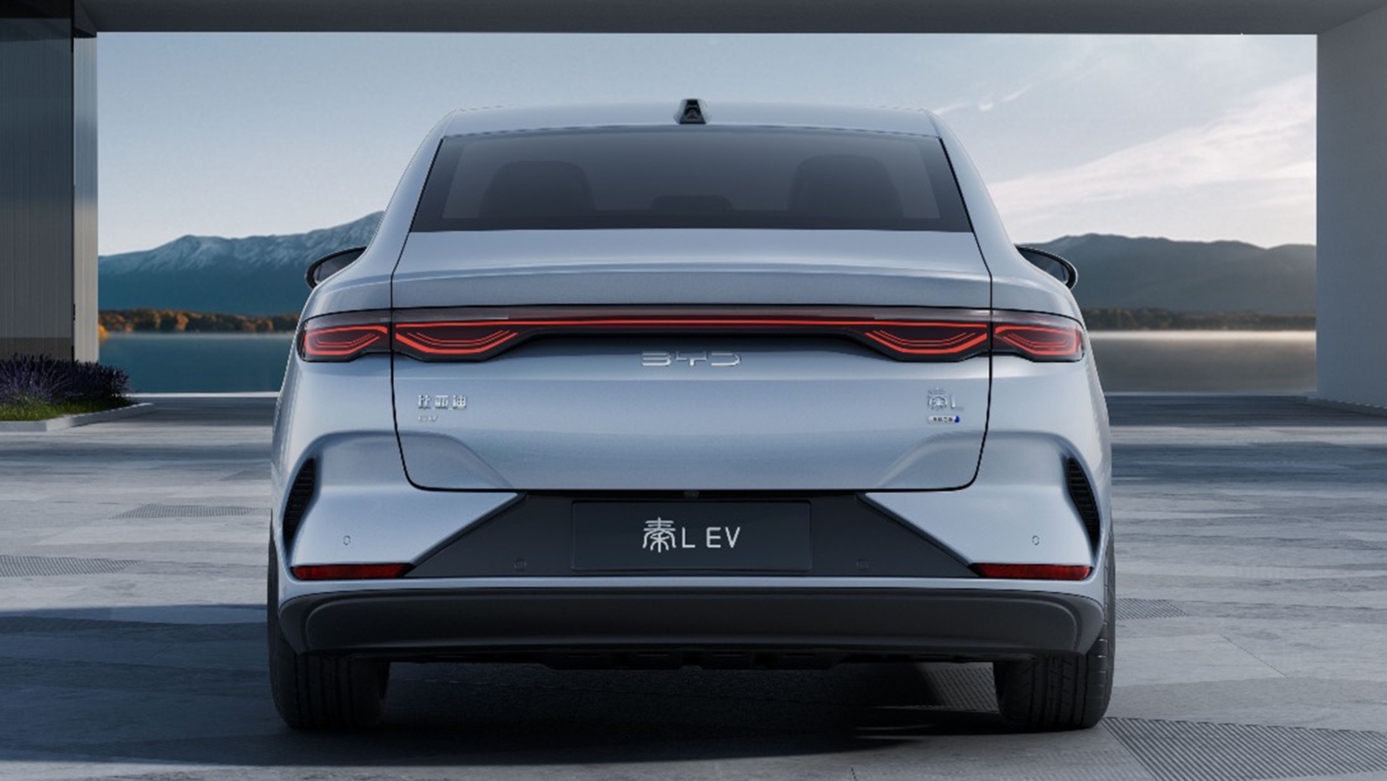 BYD empieza a vender este rival del Tesla Model 3, con 545 km de autonomía, por 15.200 euros