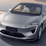 Avatr lanza su propio 'Mercedes Clase S' eléctrico en China: tiene 650 km de autonomía y recarga en 10 minutos