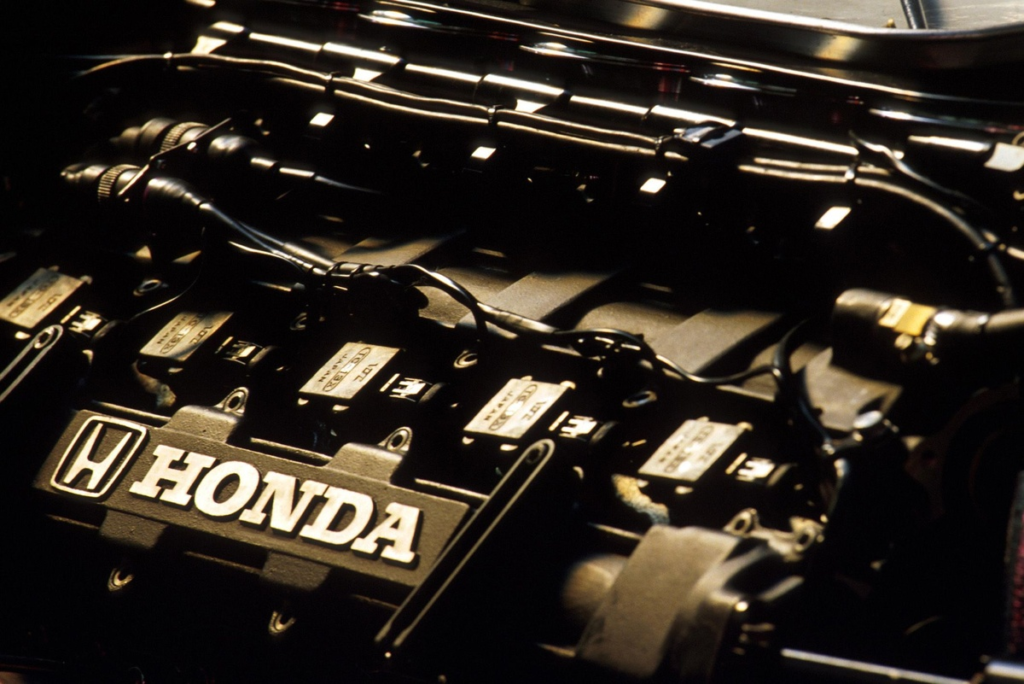 #Deportes: ¿Motores V10 en la F1 2028? Serían de tres litros y con un pequeño KERS #F1