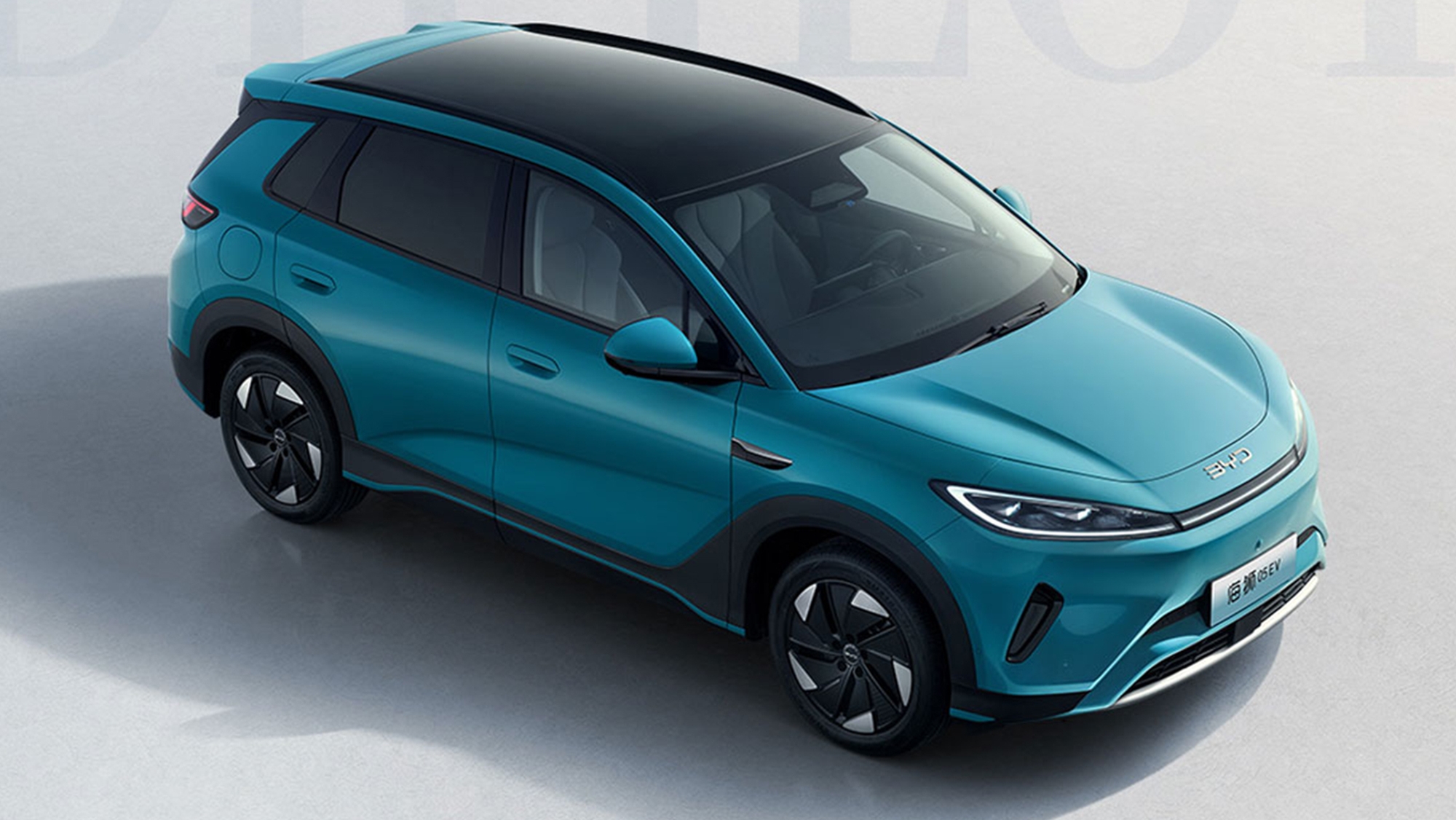 El BYD Sealion 05 es un nuevo SUV eléctrico con 520 km de autonomía, 710 litros de maletero y sólo 15.000 euros