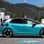 Las ayudas a la compra de coches eléctricos, "solución urgente" según AEDIVE a la "asfixiante situación del sector"