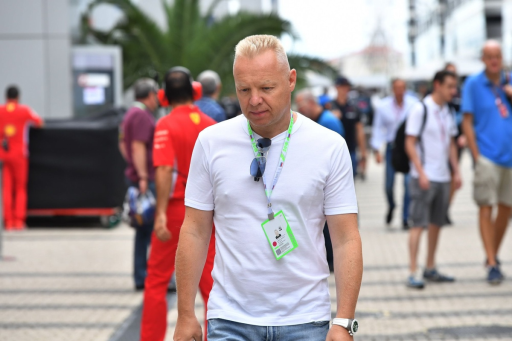 #Deportes: ¿Qué hacía ahí el padre de Mazepin? El jefe de Alpine rompe su silencio #F1