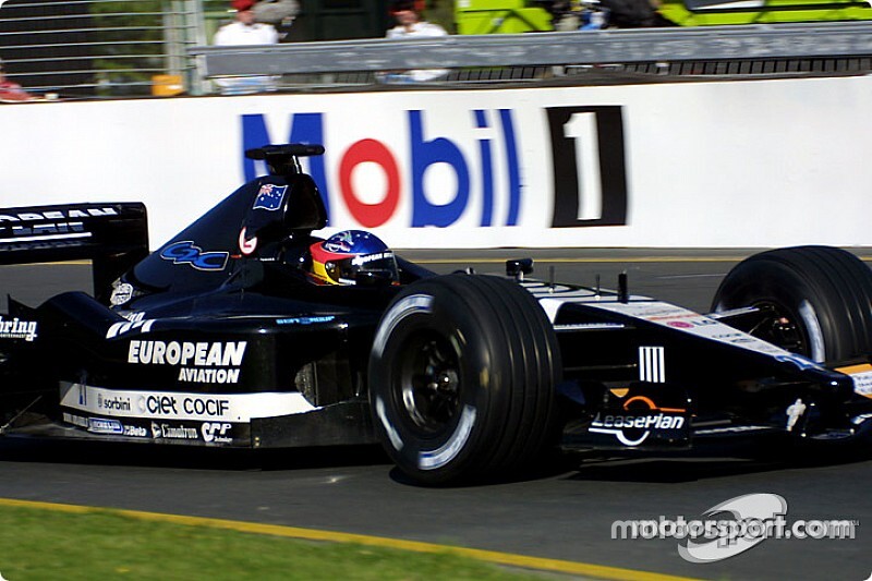 #Deportes: El caótico debut de Alonso en Fórmula 1, en 2001 #F1