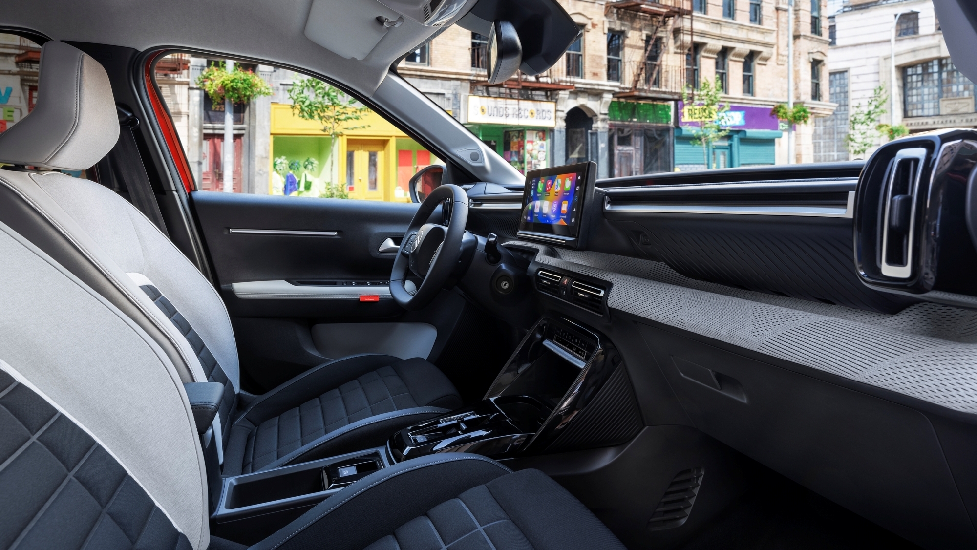 Tiene letra pequeña, como todos, pero por 99 € al mes, es difícil dejar pasar este SUV eléctrico con 310 litros de maletero