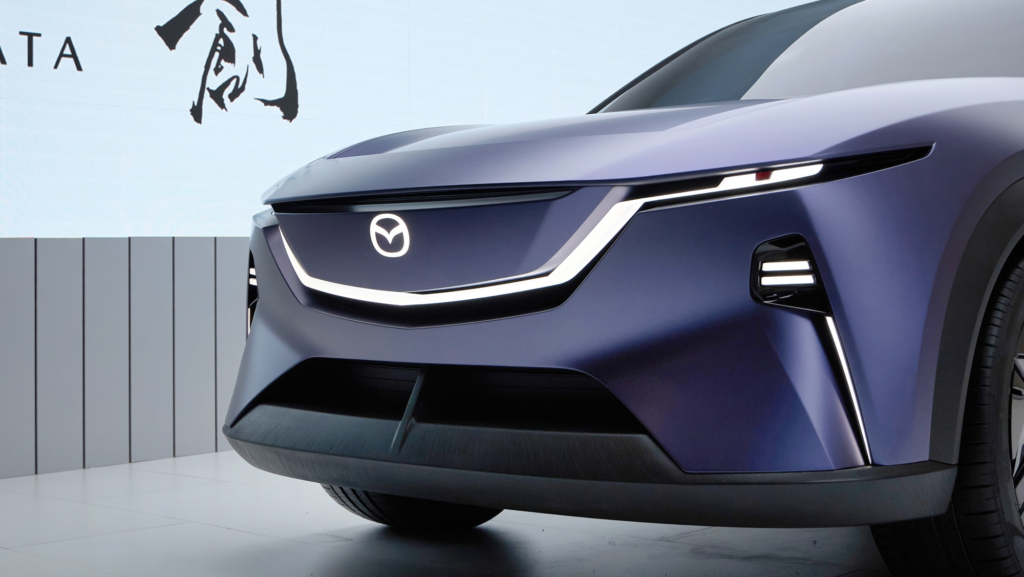 Mazda da un golpe sobre la mesa: su próximo SUV eléctrico parecerá un prototipo y será rival del Tesla Model Y