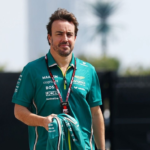 **Título: Fernando Alonso expresa su preocupación por el rendimiento en…