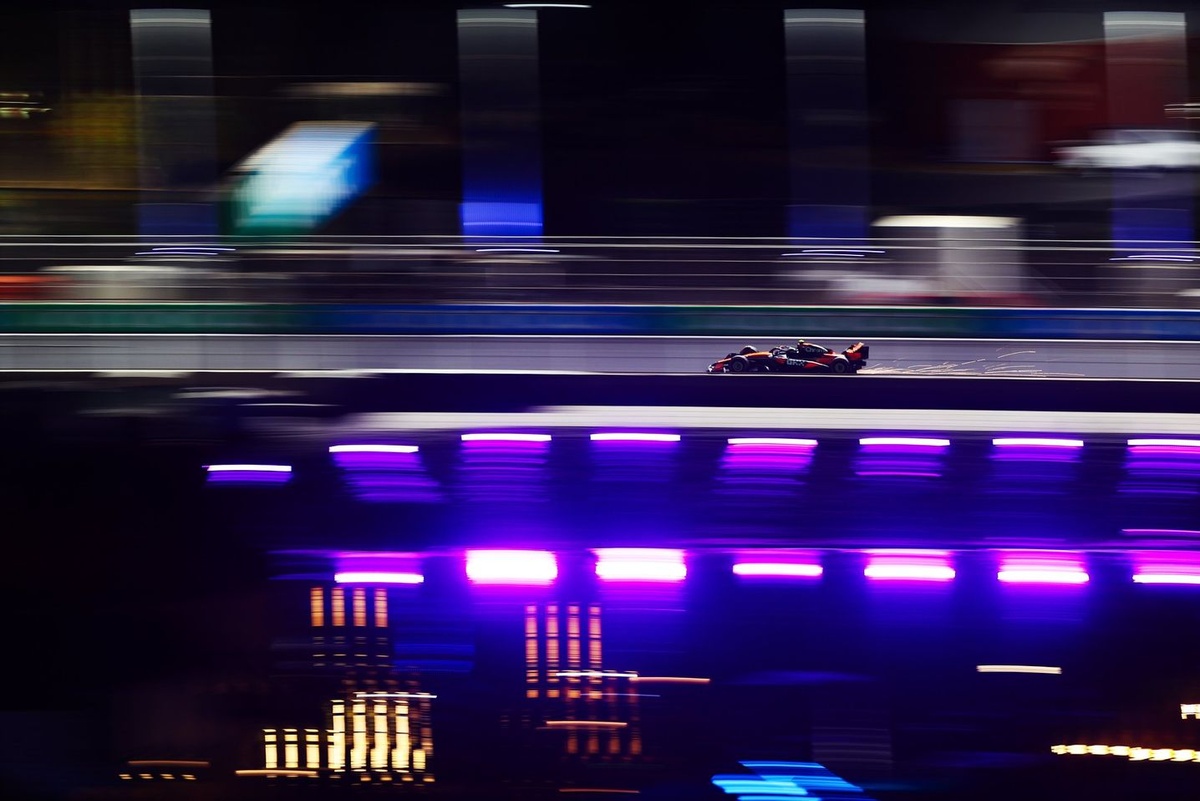 #Deportes: McLaren F1 arrasa y mete miedo en los últimos libres en Yeda #F1