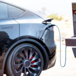 Este coche eléctrico de Tesla ya era un fracaso y Elon Musk solo le ha dado la puntilla con su actitud junto a Donald Trump