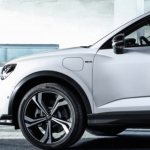 Este Audi híbrido disponible en dos carrocerías tiene un consumo de mechero, 245 CV de potencia y un maletero de 380 litros