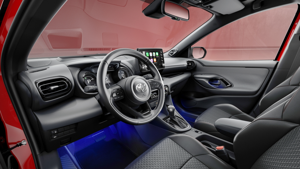 Este Toyota híbrido es uno de los coches favoritos en España: tiene buen precio, bajos consumos y no se rompe jamás