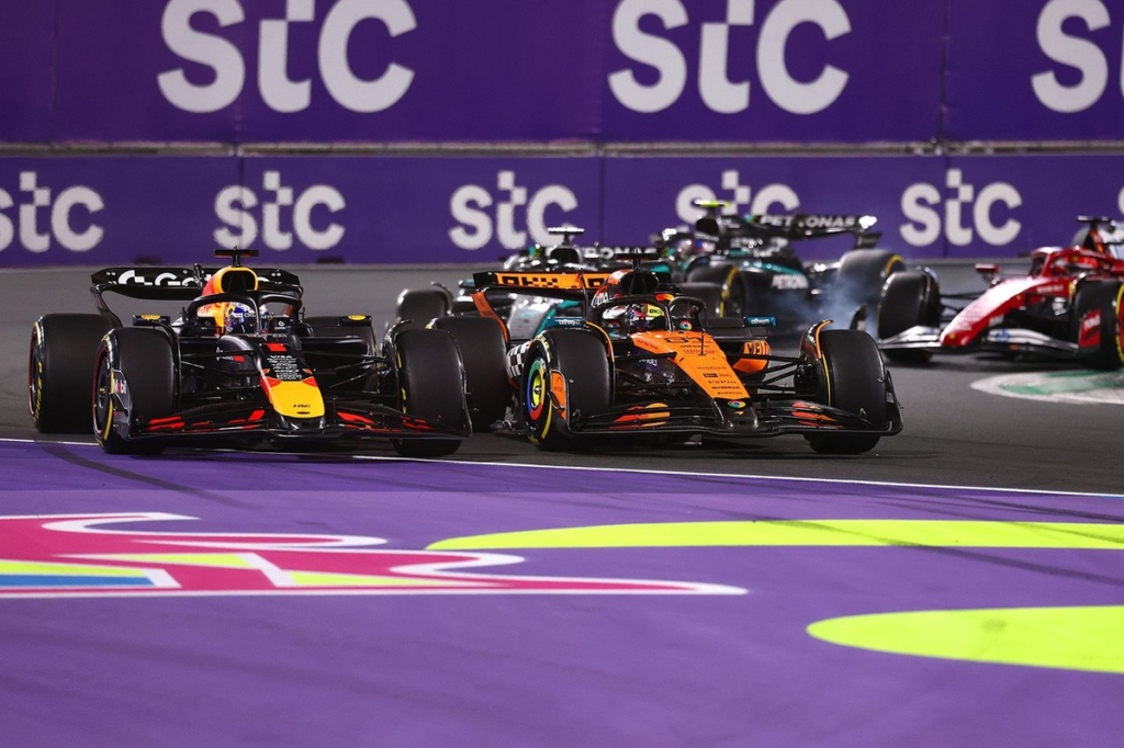 #Deportes: Herbert carga contra el “poco profesional y falto de respeto” Verstappen #F1