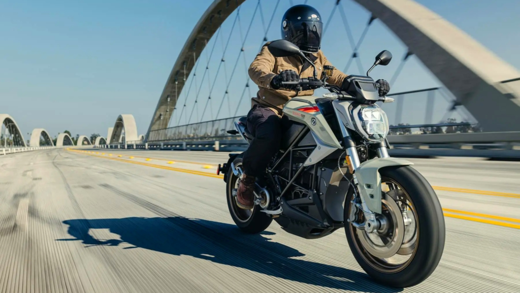 De esta manera tan sencilla se regeneran las baterías en las motocicletas eléctricas