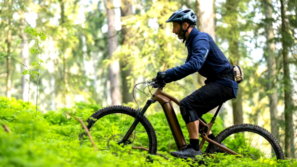 Aunque parezca imposible, esta bicicleta eléctrica de montaña de doble suspensión y gran autonomía no llega a 3.000 euros