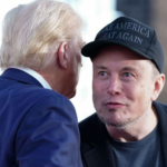 Elon Musk de algún modo ya se adelantó al vandalismo a Tesla, y por eso algunos concesionarios cuentan con esta peculiaridad