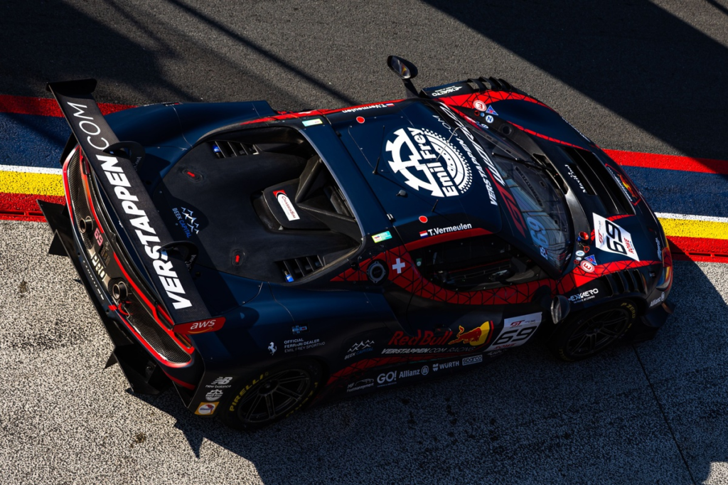 #Deportes: Max Verstappen prueba un Ferrari en Nurburgring… ¡con un nombre falso! #F1