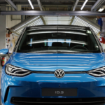 La fábrica de Volkswagen en Zwickau hace historia, pero sigue lejos de Tesla y de los chinos