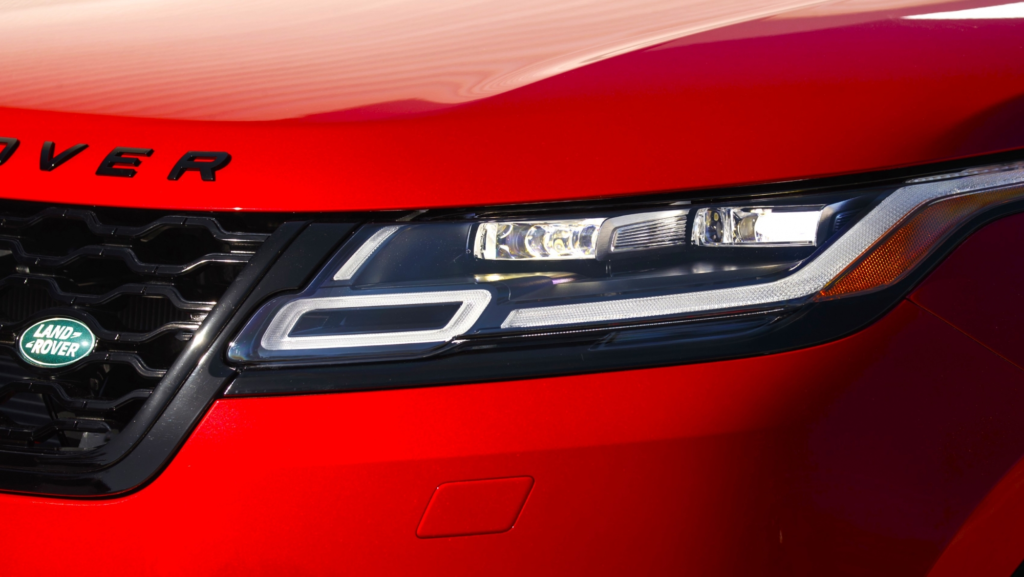 Además del Range Rover eléctrico, los británicos preparan un SUV eléctrico rival del Porsche Macan para 2026