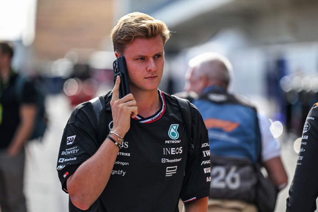 #Deportes: Mick Schumacher cambia de asesor y aborda su regreso a la F1 #F1