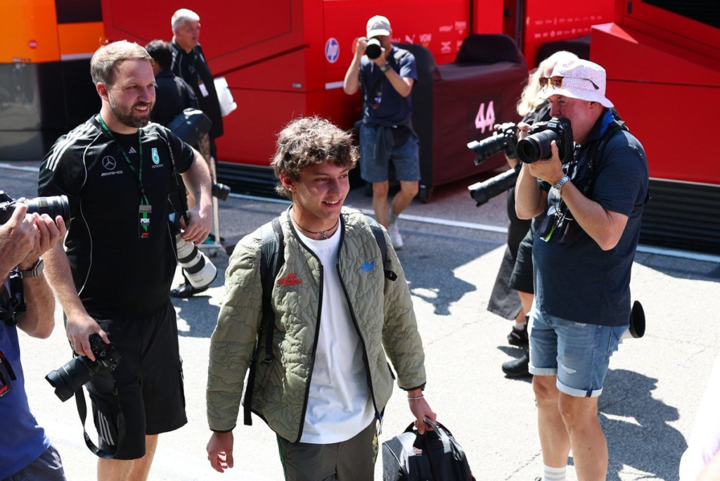 Antonelli, todo una rockstar en Imola: “Tendré que acostumbrarme” #F1 #FVDigital