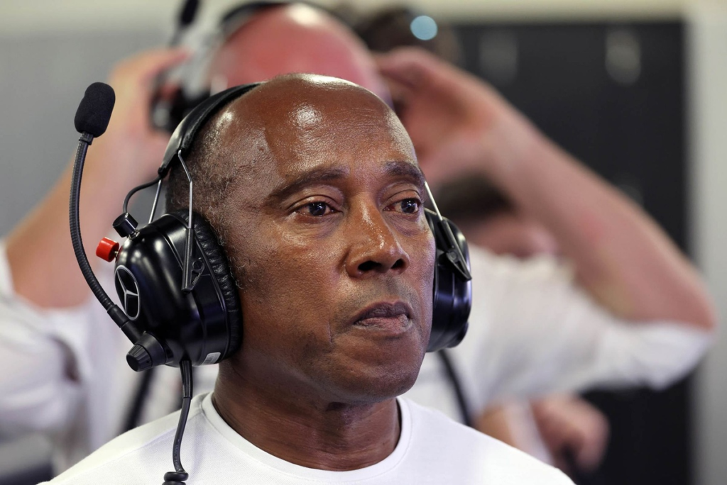 El padre de Hamilton colaborará con la FIA en iniciativas para jóvenes pilotos #F1 #FVDigital