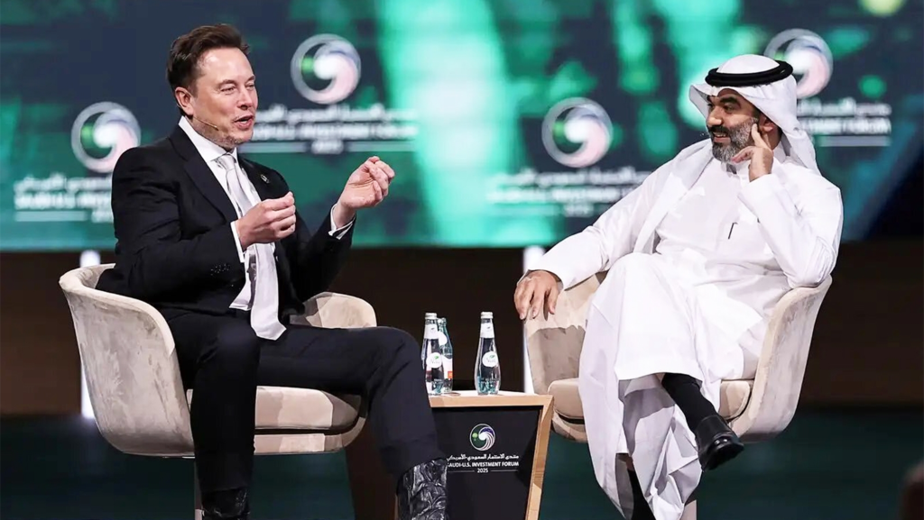 Hay un razón por la que estos clientes de Tesla están muy enfadados con Elon Musk, y no tiene que ver con los acercamientos políticos del CEO