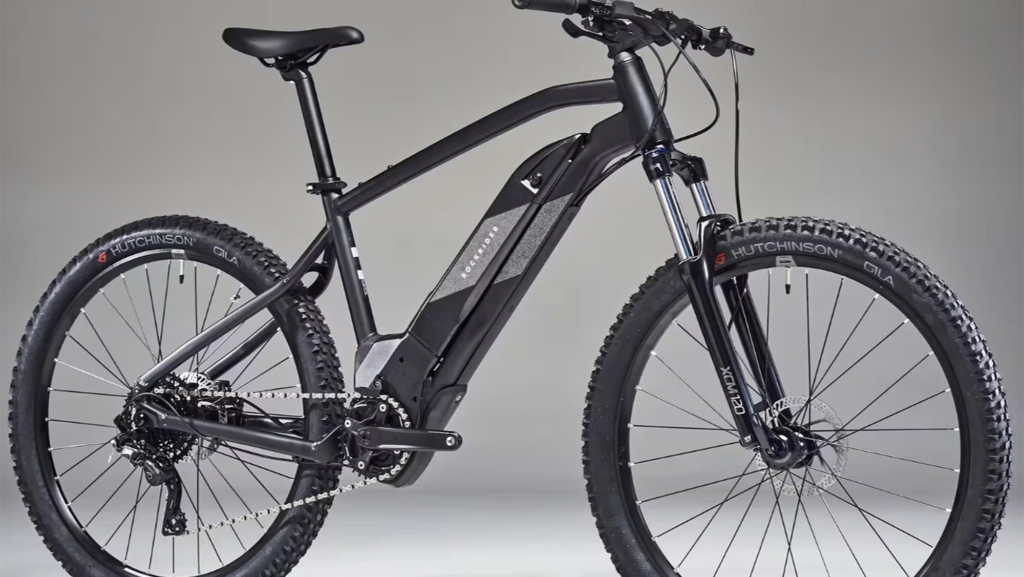 Esta bicicleta eléctrica de Decathlon es un auténtico chollo, y por eso se agota siempre tan rápido