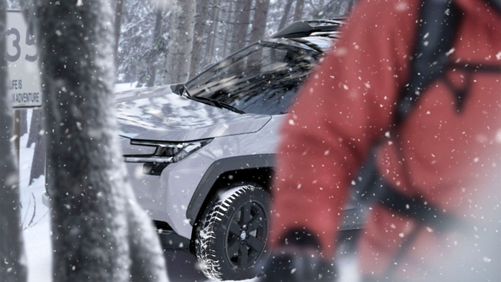 El nuevo Toyota RAV4 asoma 'la cabeza' dos días antes de la presentación oficial, y aunque repetirá la fórmula del éxito puede haber sorpresas