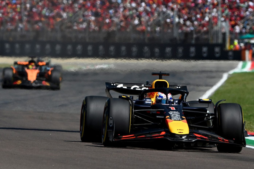 ¿Qué pasó con la ventaja de McLaren sobre Red Bull en Imola F1? #F1 #FVDigital