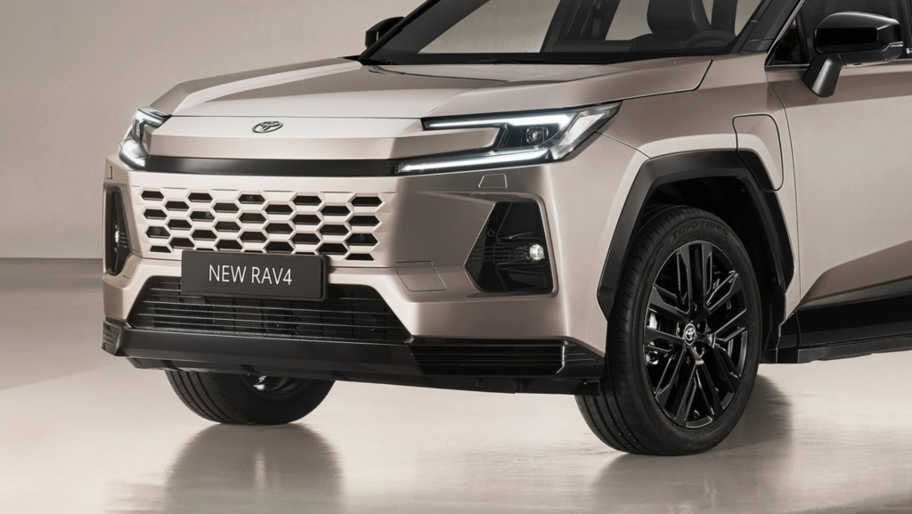 Toyota se carga la versión con motor de combustión del RAV4: así queda la nueva gama 2026 del SUV de más éxito
