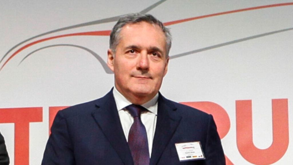Alfredo Altavilla, de BYD: "Los coches híbridos enchufables son definitivamente superiores a los eléctricos de autonomía extendida"