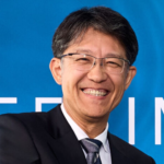 Koji Sato, CEO de Toyota, dice que "un coche no es un coche si no es divertido", pero no renuncia a su estrategia a la japonesa