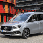 Este coche eléctrico es heredero de los monovolúmenes, con 551 l de maletero, espacio para 5 pasajeros y la garantía Mercedes