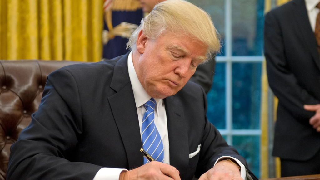 Norteamérica sigue presionando a Europa con los aranceles, porque Donald Trump todavía se guarda 'ases en la manga'