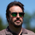 Alonso llega a España con ganas de “descubrir dónde” está Aston Martin F1 #F1 #FVDigital