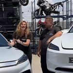 BYD o Tesla: los trabajadores de un desguace relevan cuál de los dos eléctricos es más barato de reparar