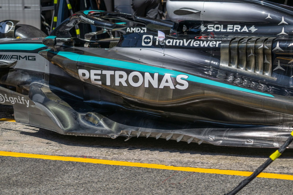 El problema que Mercedes F1 quiere solucionar con su nuevo suelo en España #F1 #FVDigital