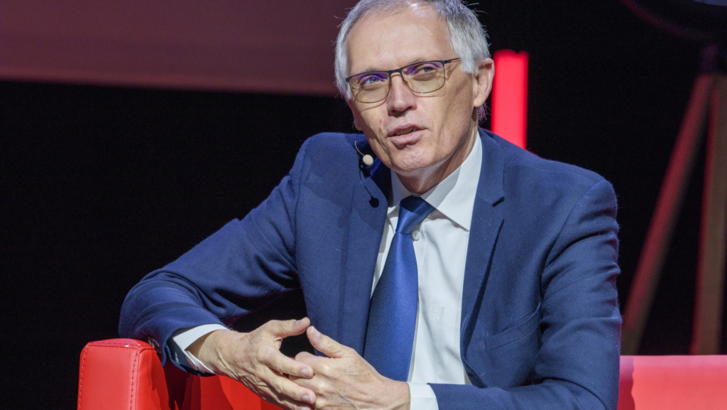 Carlos Tavares, rotundo: "Las marcas tendrán problemas. Habrá más fusiones entre fabricantes de coches en Europa"