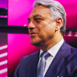 El CEO de Renault considera evidentes los motivos de la supremacía de China con los coches eléctricos, y sentencia que los aranceles no pueden politizarse