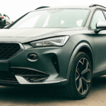 Un CUPRA Formentor híbrido enchufable llega a este conocido desguace. Esto es lo que hay que hacer antes de meterle mano