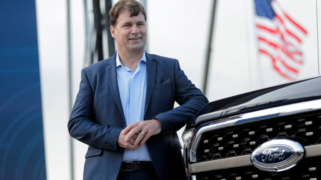 El CEO de Ford ha prometido vehículos eléctricos tan baratos como los coches chinos de BYD pero, ¿no están tardando demasiado?