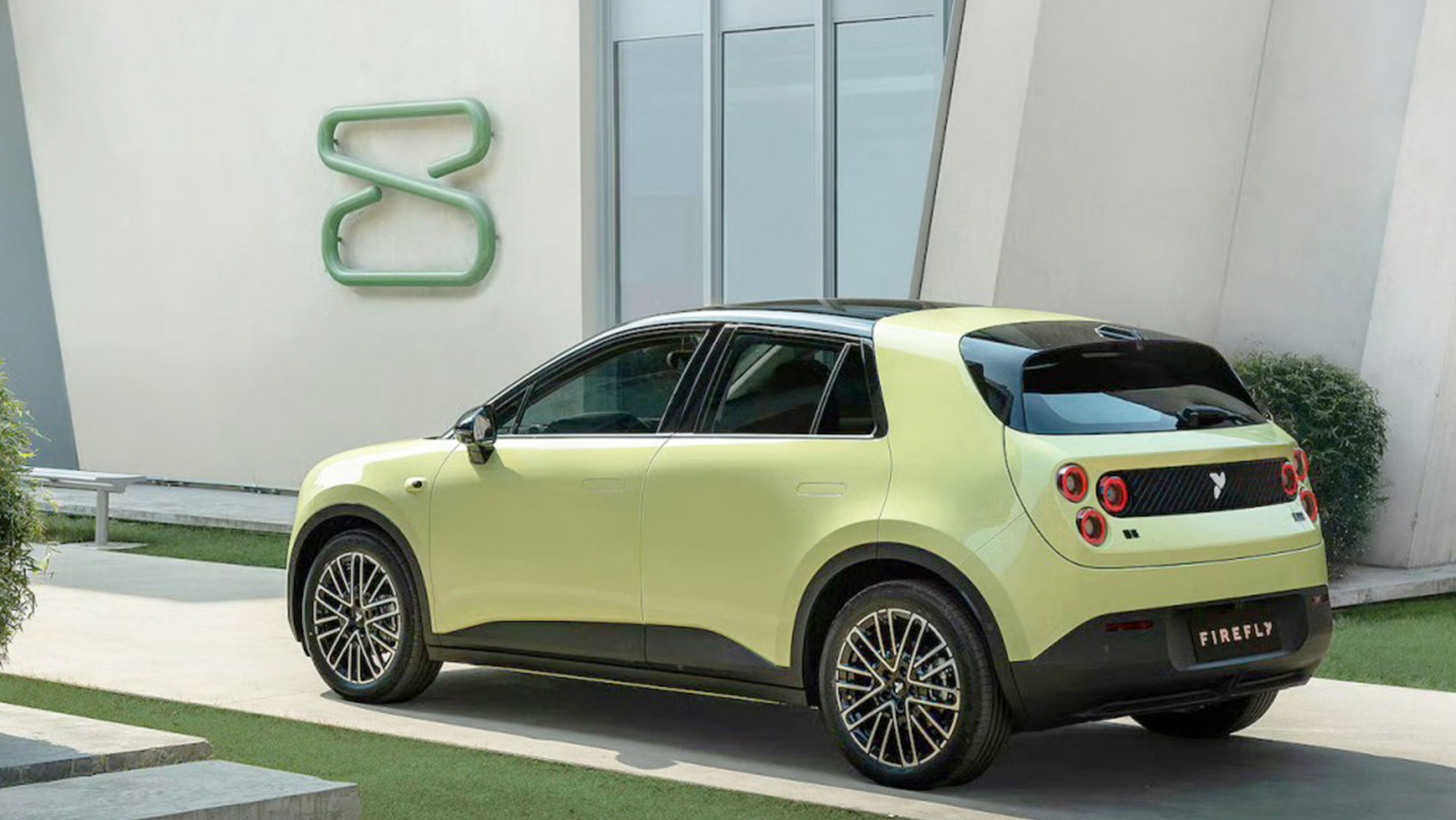 Este esperado coche eléctrico chino baja su precio casi 5.000 euros, aunque a cambio de un gran 'pero'
