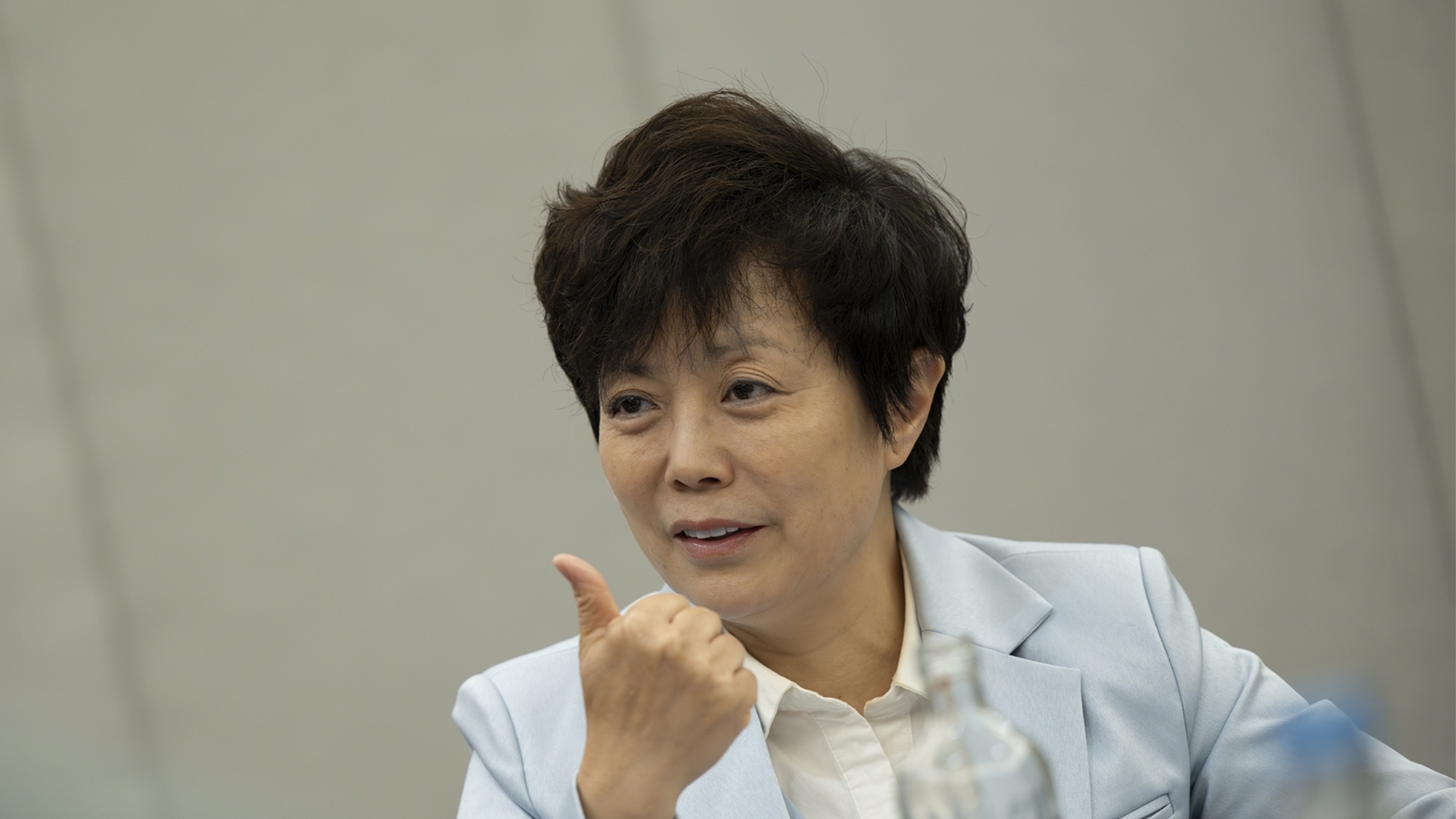 Nada frena a BYD: Stella Li ya tiene nuevo 'socio' en Europa para no pagar ni un euro en aranceles y arrasar