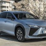 Por su precio, no será el coche eléctrico más vendido, pero a cambio ofrece buenos acabados, mucha tecnología y gran practicidad