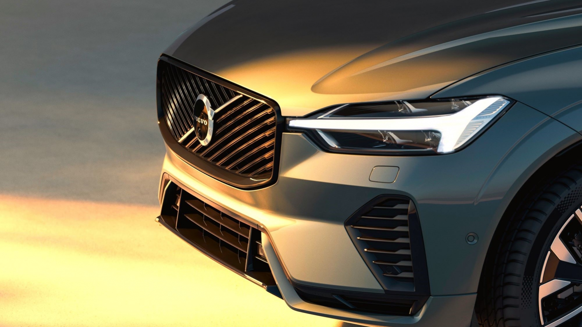 Más de 2.700.000 ventas: este SUV híbrido de Volvo ha hecho historia superando a un mito. Y ya tiene versión eléctrica