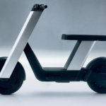 El diseño cyberpunk llega a esta motocicleta eléctrica (que ya se puede reservar) con 64 km de autonomía