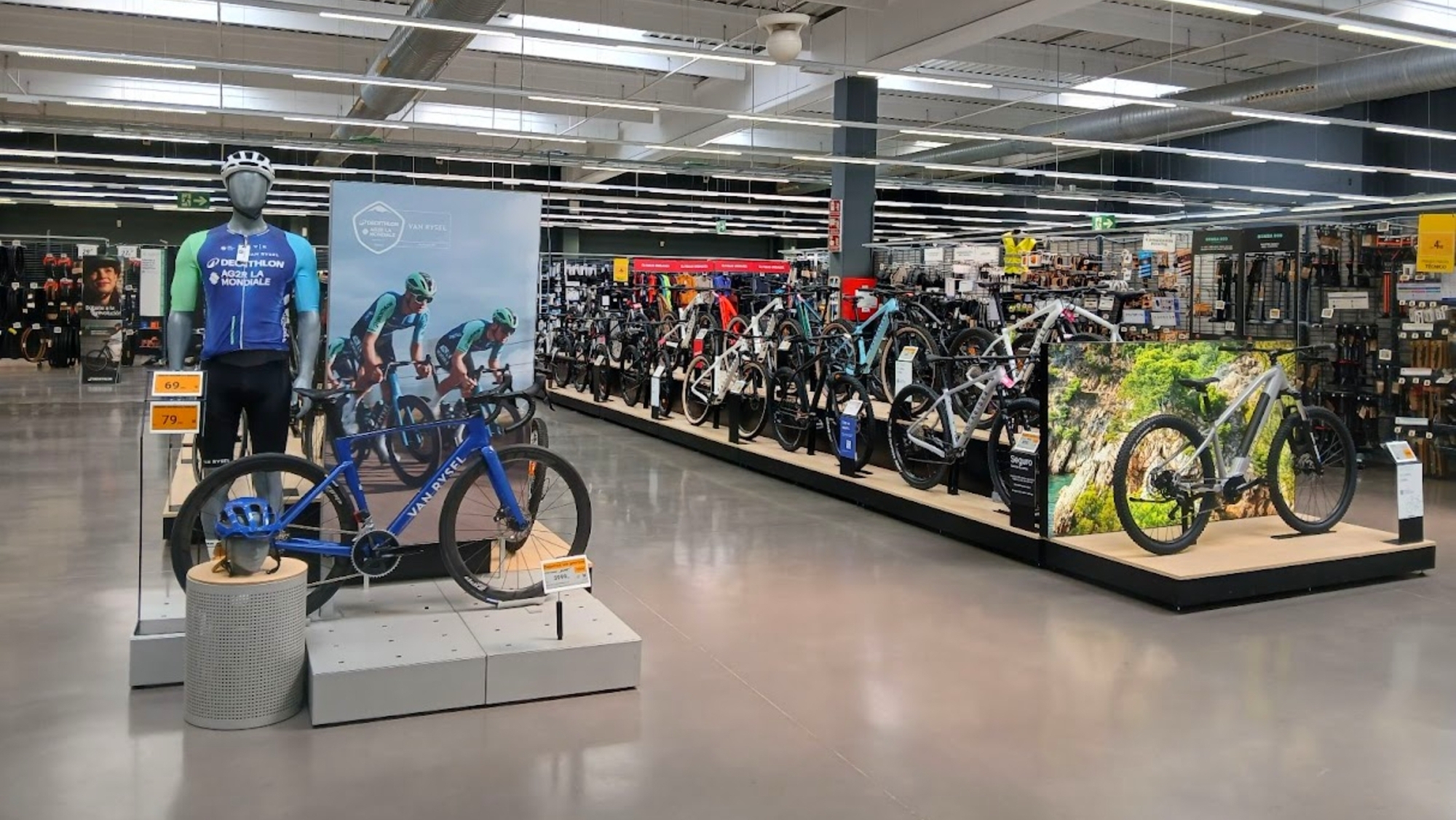 Este gigante del deporte centra su objetivo en las bicicletas y en la forma de enseñarlas a los potenciales clientes