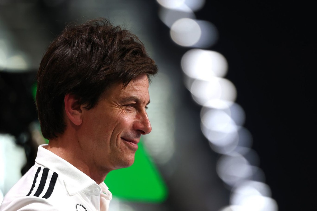 Wolff responde después que Russell revelase los contactos Mercedes-Verstappen #F1 #FVDigital